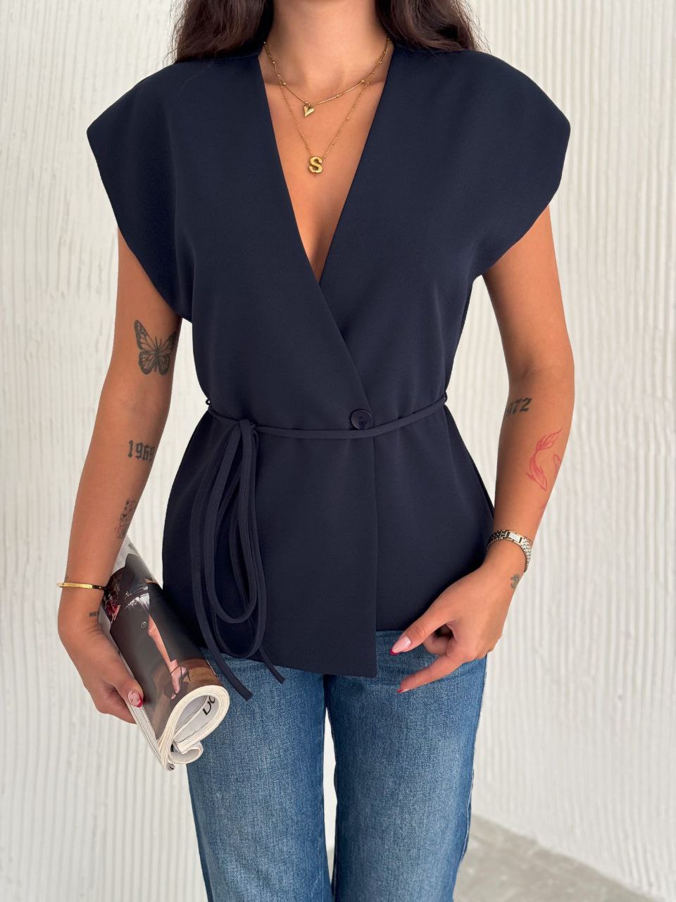 mse6858_vest_black_wrap (21).jpg