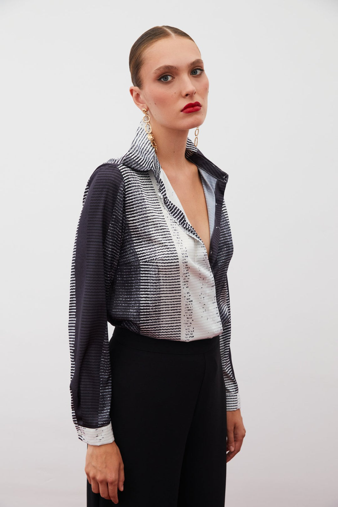 stn2144_blouse_gradient_satin (4).jpg